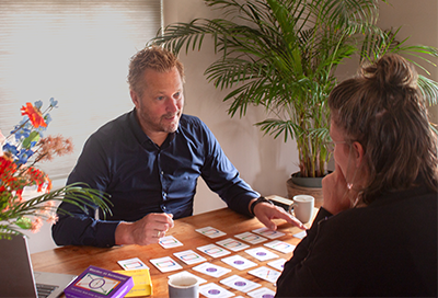 Coaching Beilen Assen Gesprek coaching kaarten koffie